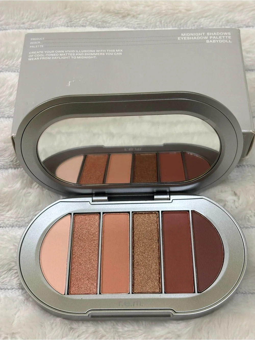 r.e.m. beauty midnight shadows eyeshadow palette, babydoll NIB